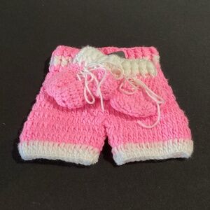 118. 🥊 Baby Boxing Gloves & Shorts Set  Hot Pink & White Crochet (Photoshoot)